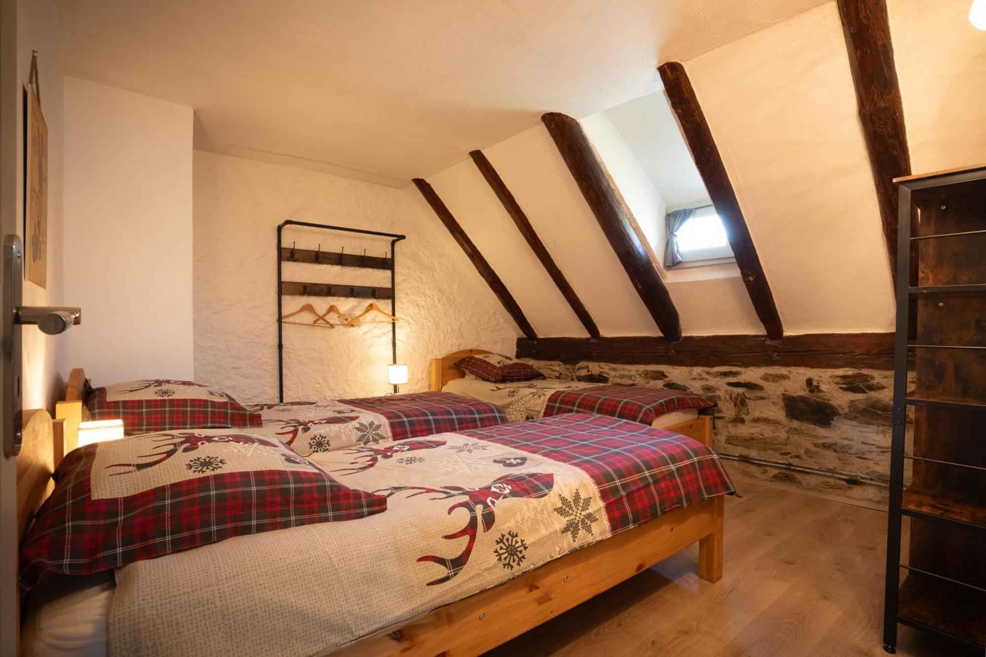 grange rénovée en gîte/maison/chalet Arreau Extérieur photo