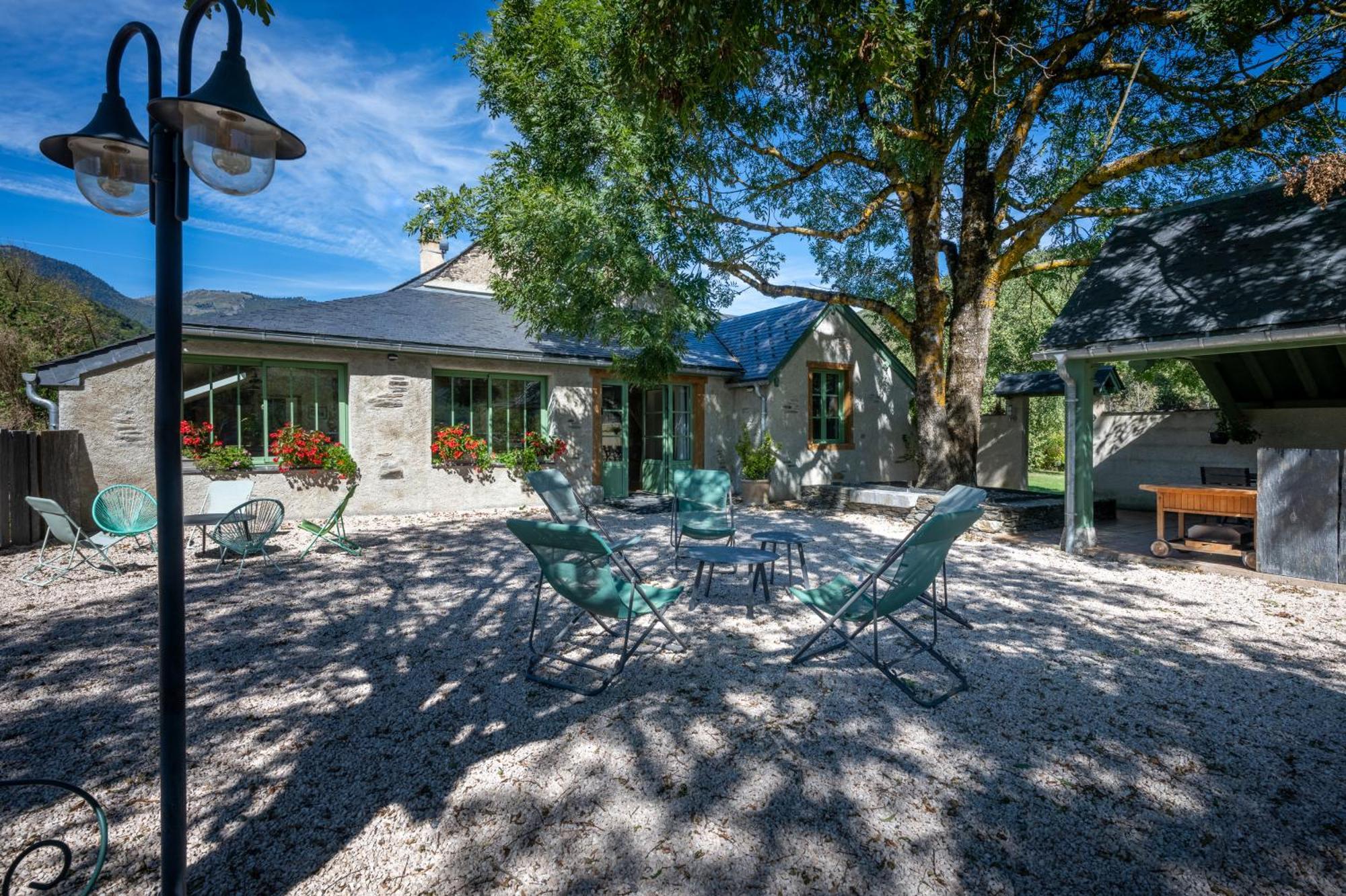 grange rénovée en gîte/maison/chalet Arreau Extérieur photo
