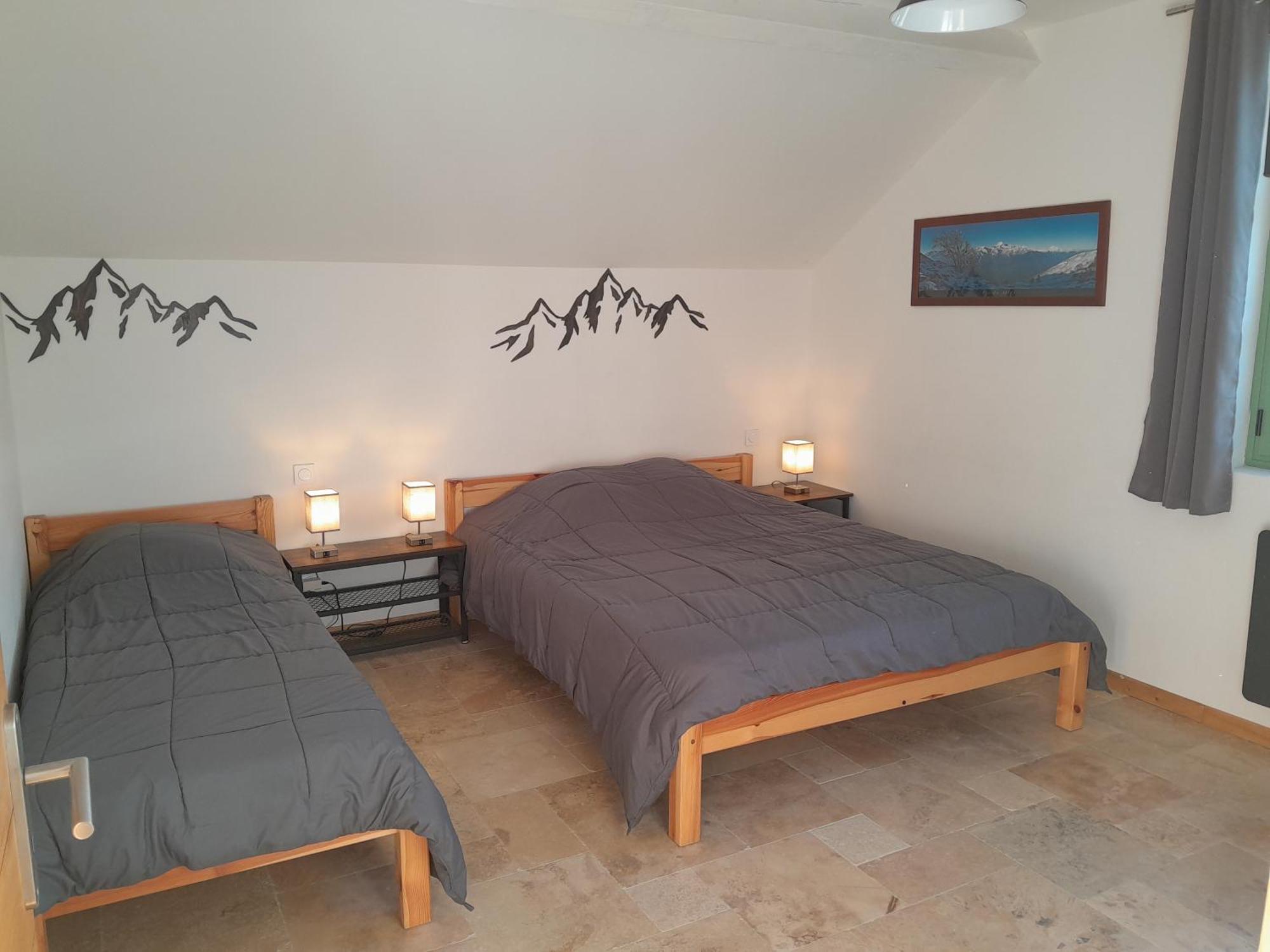 grange rénovée en gîte/maison/chalet Arreau Extérieur photo